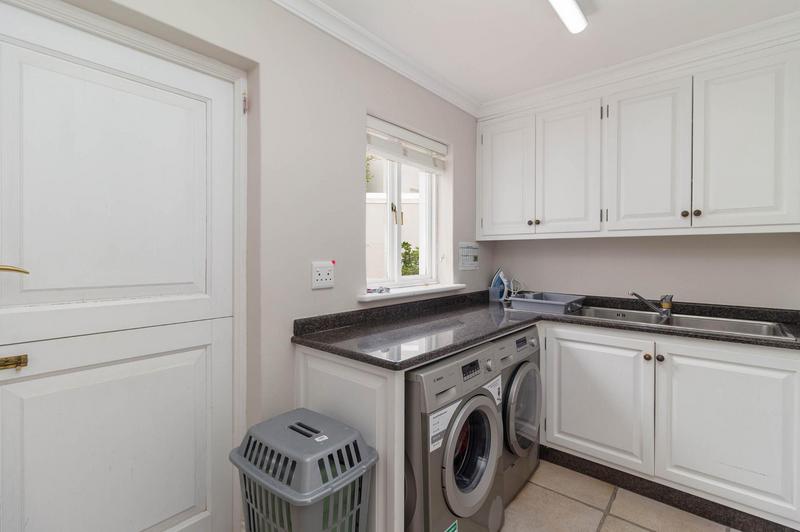 To Let 4 Bedroom Property for Rent in Steenberg Estate Western Cape